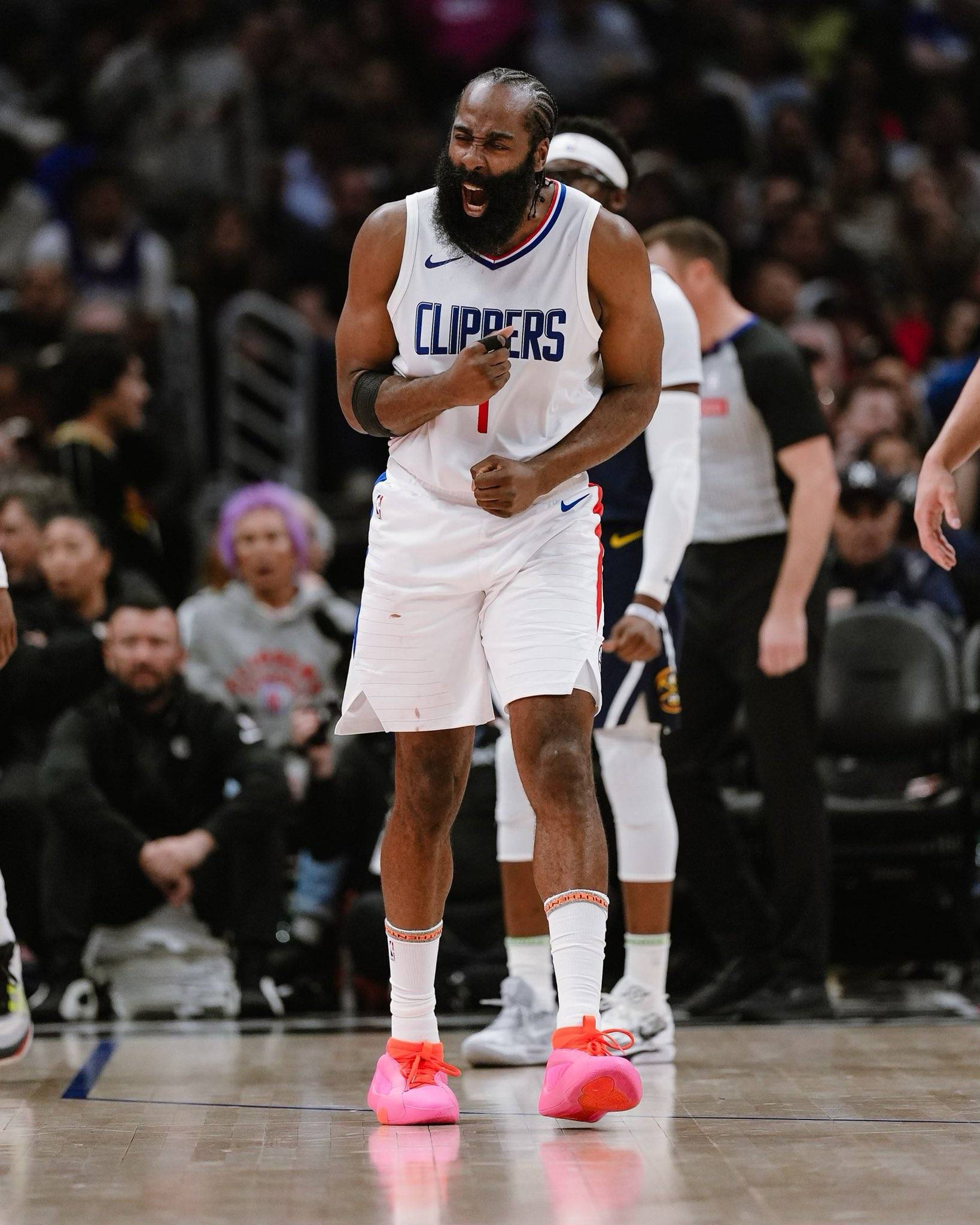 ayx爱游戏官网-哈登得分最多的一场比赛